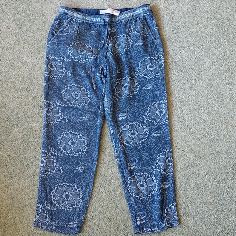 Loft cropped lounge pants size M blue